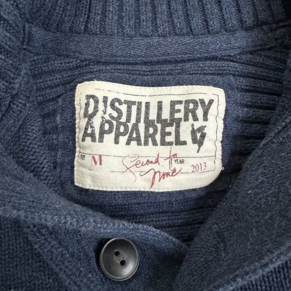 Distillery Apparel Navy Blue Mens Size Medium Sweater Knit Pull Over - Picture 2 of 15